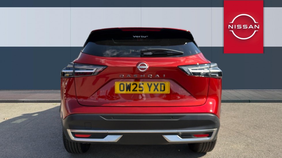 Nissan Qashqai 1.3 DiG-T MH N-Connecta [Glass Roof] 5dr Petrol Hatchback - Image 6