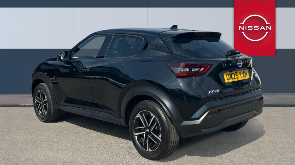 Nissan Juke 1.0 DiG-T N-Connecta 5dr Petrol Hatchback - Image 2