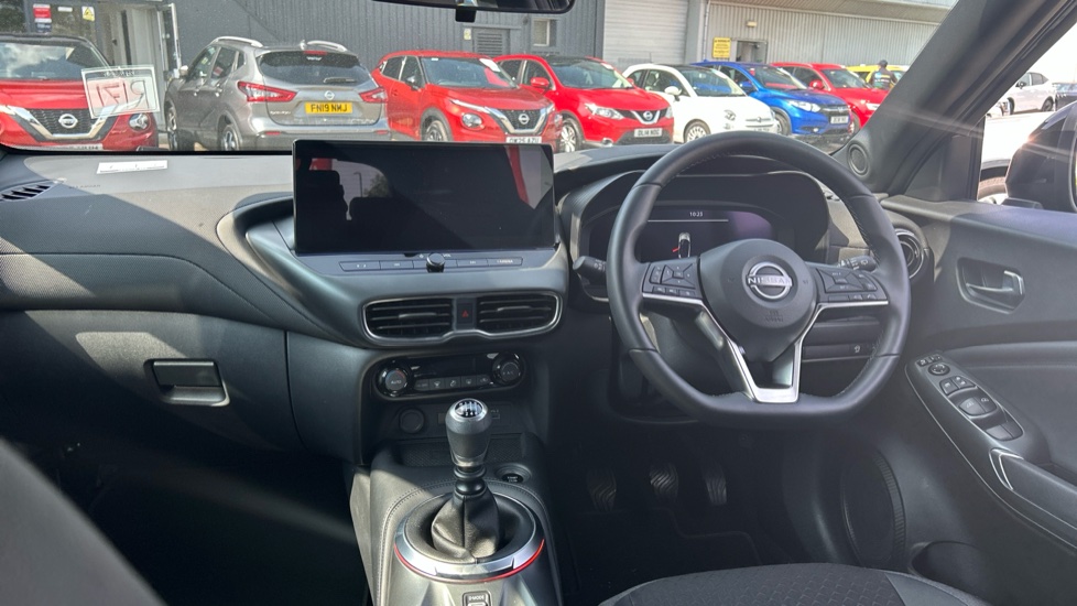 Nissan Juke 1.0 DiG-T N-Connecta 5dr Petrol Hatchback - Image 10