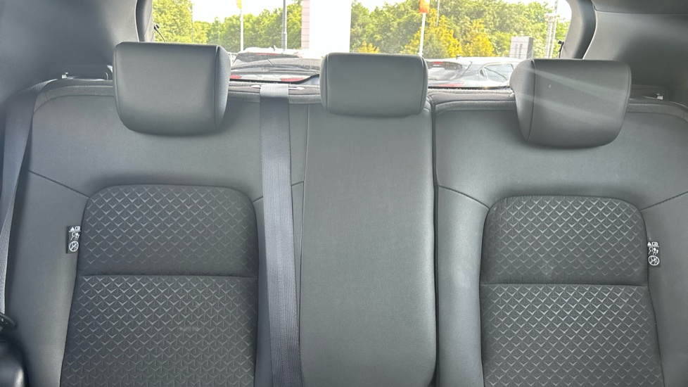 Nissan Juke 1.0 DiG-T N-Connecta 5dr Petrol Hatchback - Image 15