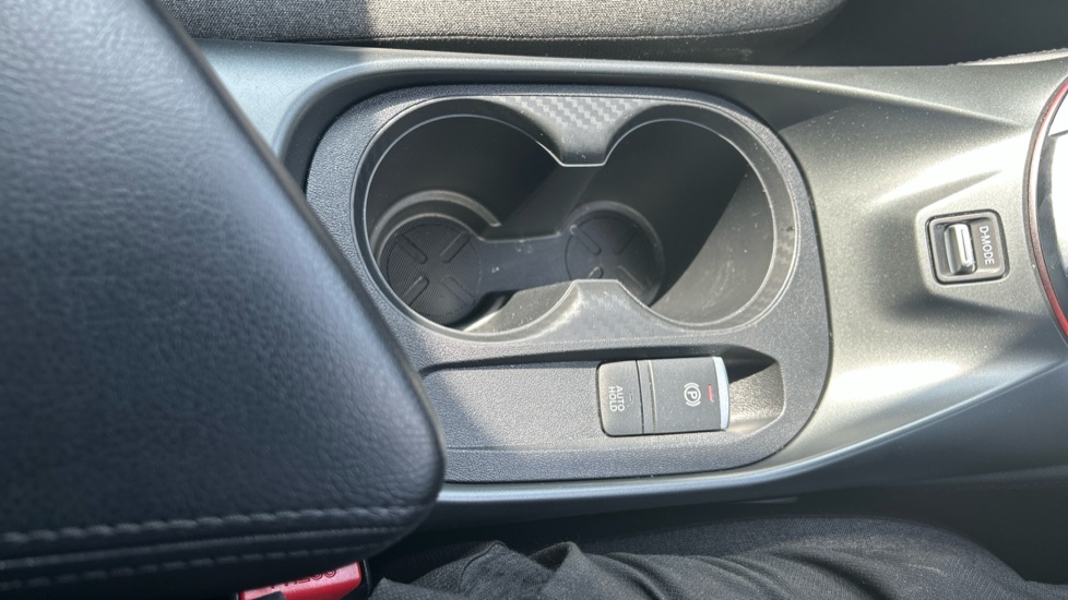 Nissan Juke 1.0 DiG-T N-Connecta 5dr Petrol Hatchback - Image 38