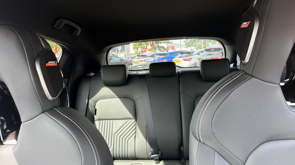 Nissan Juke 1.0 DiG-T Tekna 5dr Petrol Hatchback - Image 15