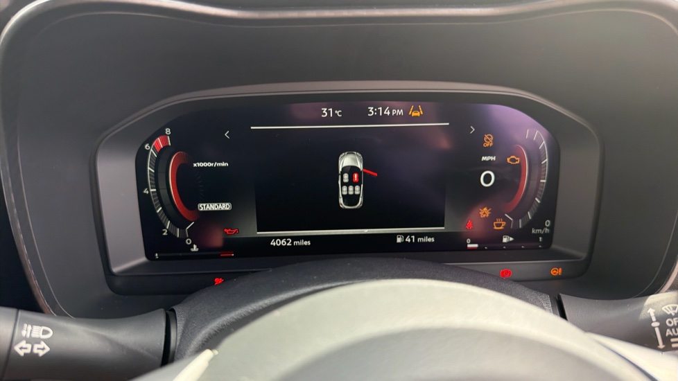 Nissan Juke 1.0 DiG-T Tekna 5dr Petrol Hatchback - Image 18