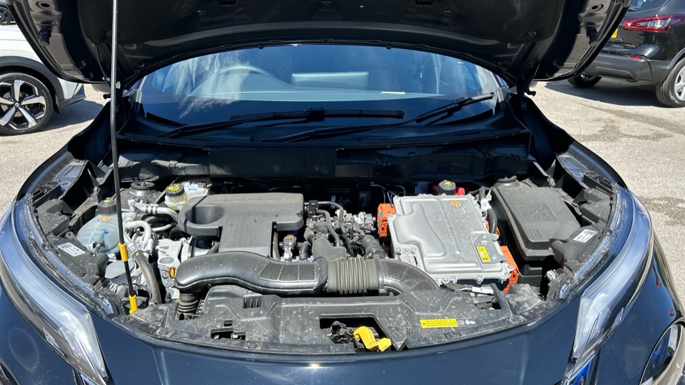 Nissan Juke 1.6 Hybrid Tekna 5dr Auto Hybrid Hatchback - Image 8