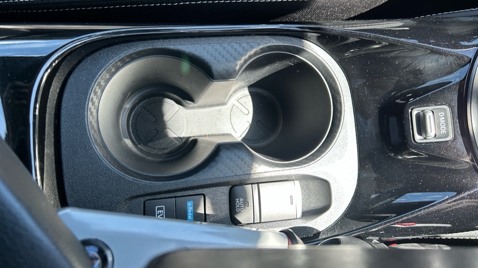Nissan Juke 1.6 Hybrid Tekna 5dr Auto Hybrid Hatchback - Image 34
