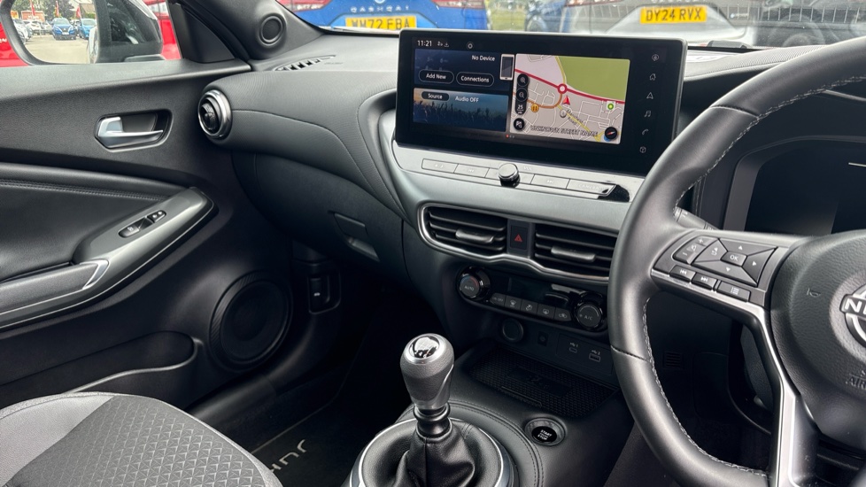 Nissan Juke 1.0 DiG-T N-Connecta 5dr Petrol Hatchback - Image 14