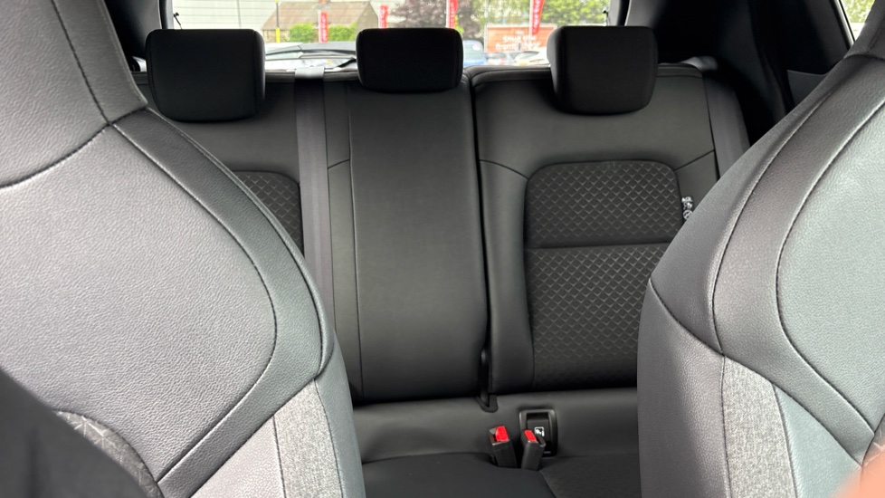 Nissan Juke 1.0 DiG-T N-Connecta 5dr Petrol Hatchback - Image 15