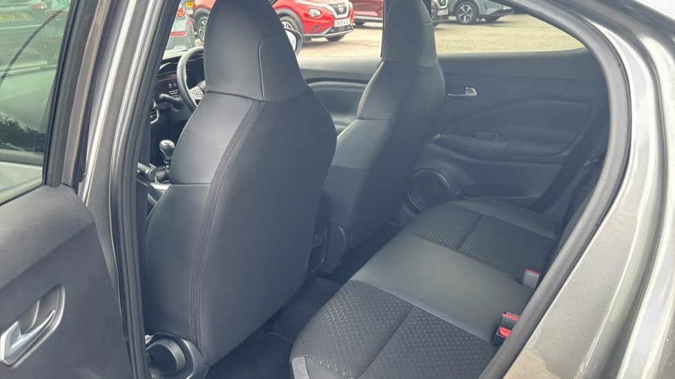 Nissan Juke 1.0 DiG-T N-Connecta 5dr Petrol Hatchback - Image 16