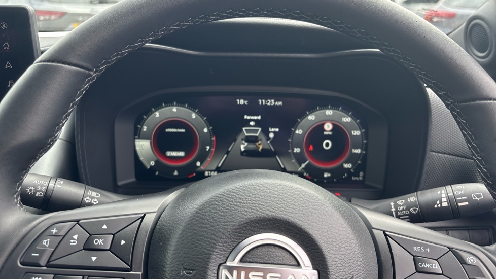 Nissan Juke 1.0 DiG-T N-Connecta 5dr Petrol Hatchback - Image 18