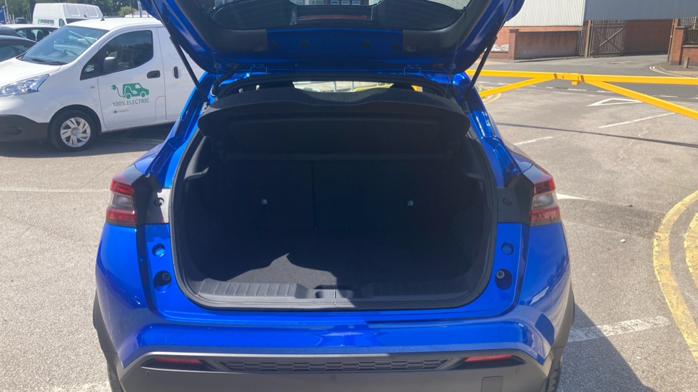 Nissan Juke 1.6 Hybrid N-Connecta 5dr Auto Hybrid Hatchback - Image 4