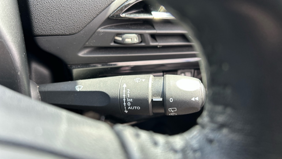 Citroen C4 Picasso 1.6 e-HDi 115 VTR+ 5dr Diesel Estate - Image 34