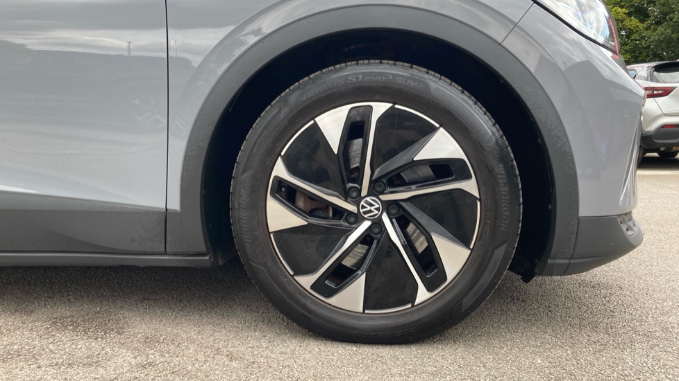 Volkswagen ID.4 150kW Max Pro Performance 77kWh 5dr Auto Electric Estate - Image 7