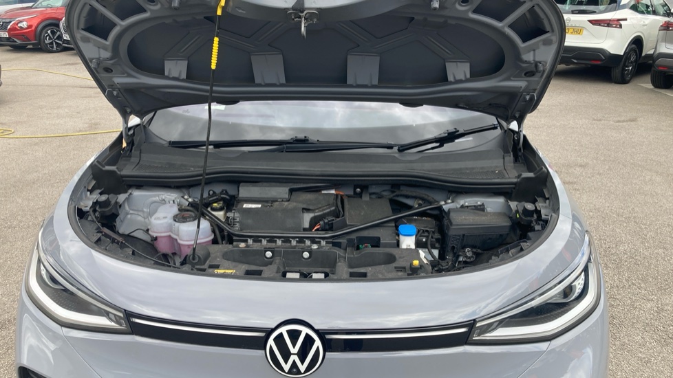 Volkswagen ID.4 150kW Max Pro Performance 77kWh 5dr Auto Electric Estate - Image 8