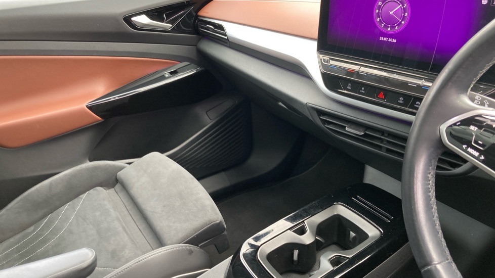 Volkswagen ID.4 150kW Max Pro Performance 77kWh 5dr Auto Electric Estate - Image 14