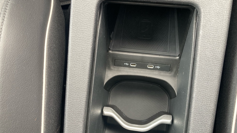 Volkswagen ID.4 150kW Max Pro Performance 77kWh 5dr Auto Electric Estate - Image 44