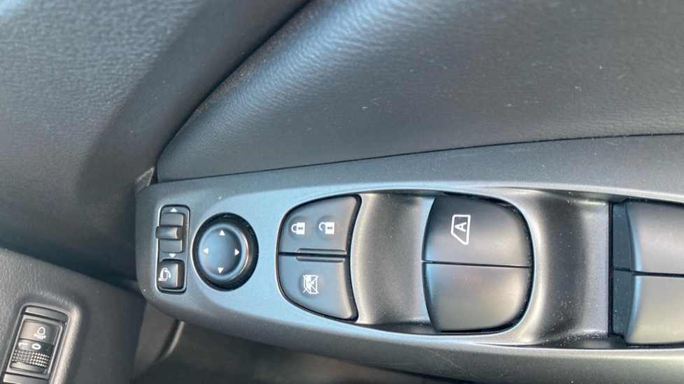 Nissan Juke 1.6 Hybrid Acenta Premium 5dr Auto Hybrid Hatchback - Image 25