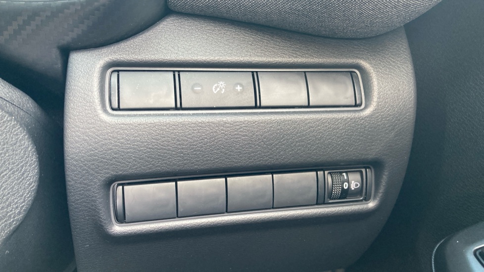 Nissan Juke 1.6 Hybrid Acenta Premium 5dr Auto Hybrid Hatchback - Image 26
