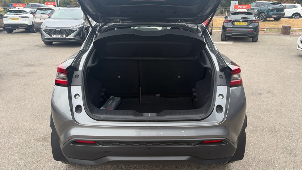 Nissan Juke 1.0 DiG-T 114 N-Connecta 5dr DCT Petrol Hatchback - Image 4