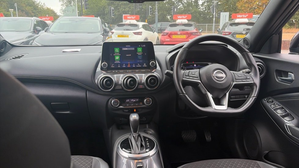 Nissan Juke 1.0 DiG-T 114 N-Connecta 5dr DCT Petrol Hatchback - Image 10