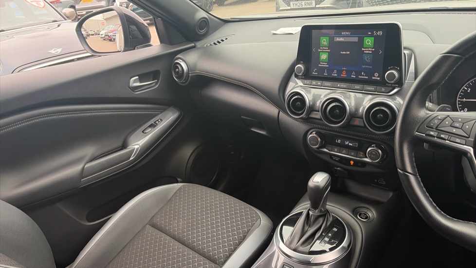 Nissan Juke 1.0 DiG-T 114 N-Connecta 5dr DCT Petrol Hatchback - Image 14