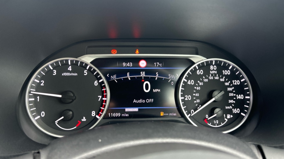 Nissan Juke 1.0 DiG-T 114 N-Connecta 5dr Petrol Hatchback - Image 18