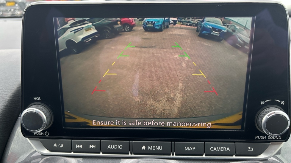 Nissan Juke 1.0 DiG-T 114 N-Connecta 5dr Petrol Hatchback - Image 27