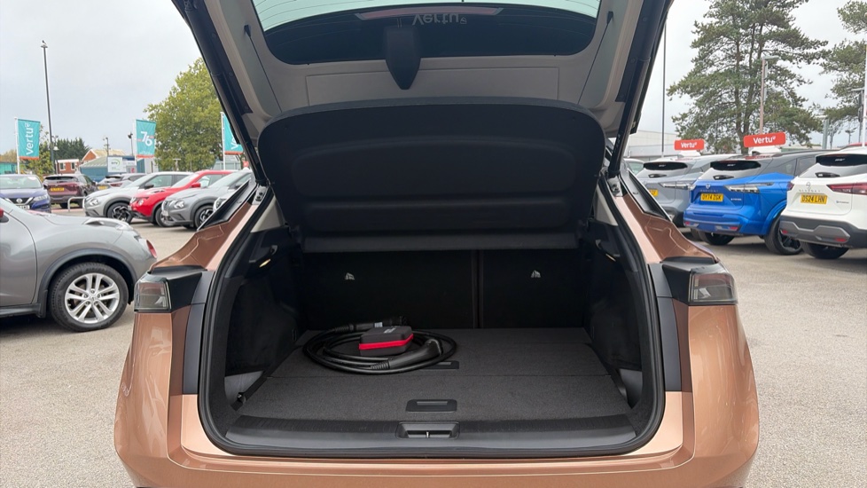 Nissan ARIYA 225kW Evolve 87kWh 22kWCh 5dr e-4ORCE Auto Electric Hatchback - Image 4