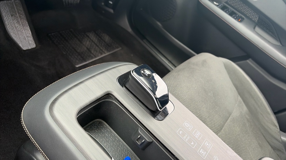 Nissan ARIYA 225kW Evolve 87kWh 22kWCh 5dr e-4ORCE Auto Electric Hatchback - Image 13