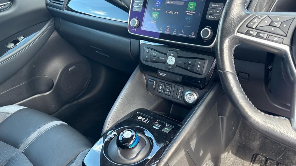 Nissan LEAF 160kW e+ Tekna 62kWh 5dr Auto Electric Hatchback - Image 14