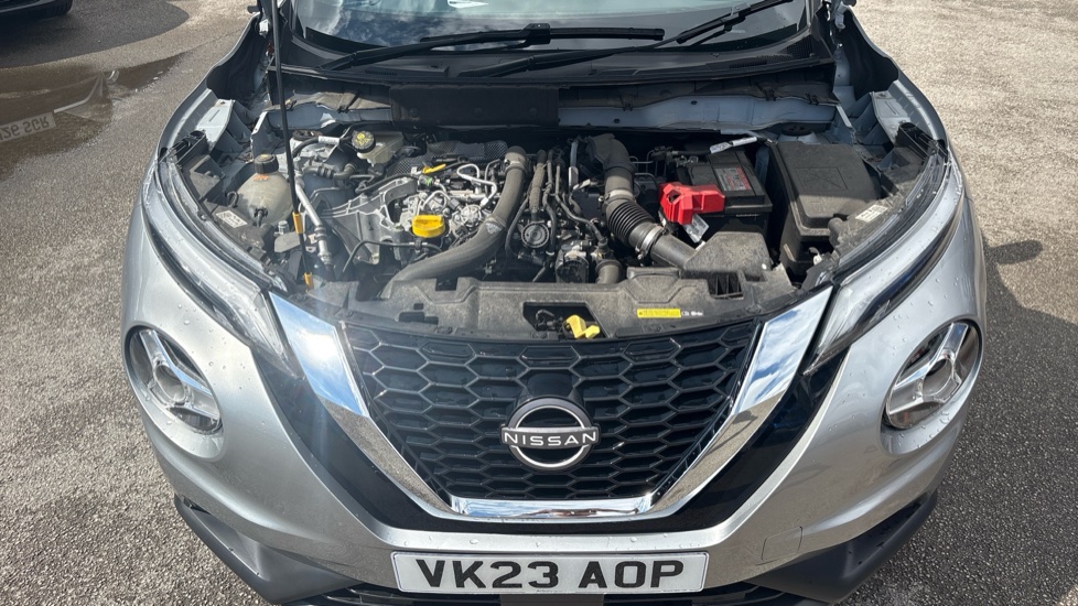Nissan Juke 1.0 DiG-T 114 N-Connecta 5dr DCT Petrol Hatchback - Image 8