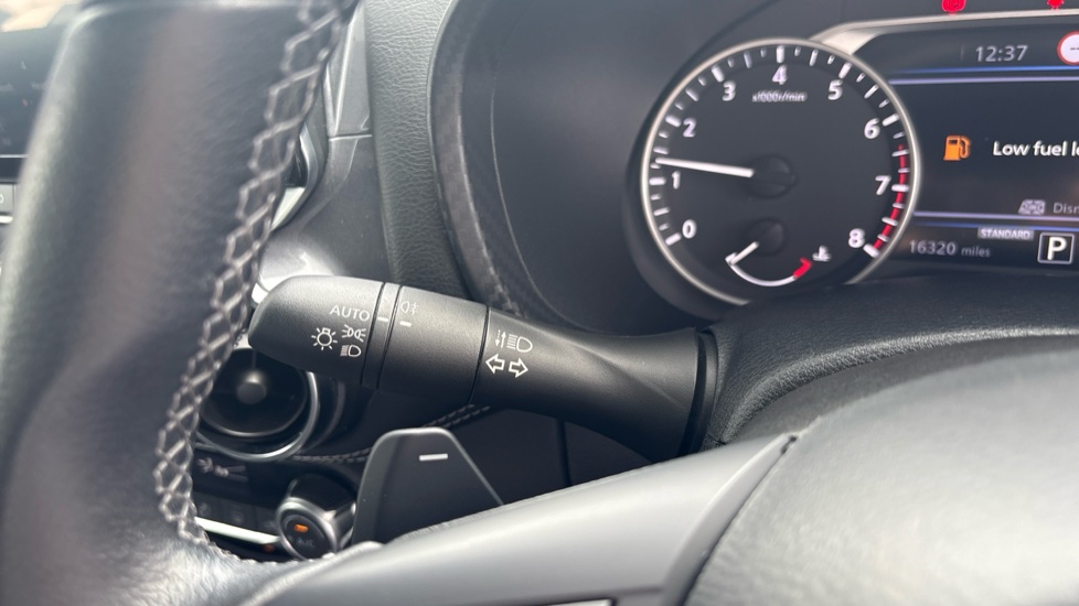 Nissan Juke 1.0 DiG-T 114 N-Connecta 5dr DCT Petrol Hatchback - Image 29