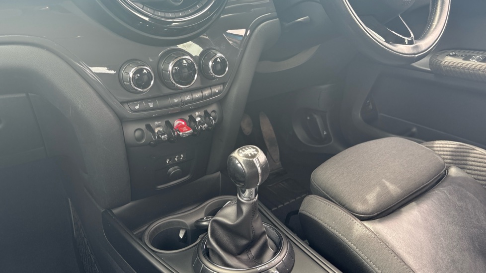 MINI Countryman 1.5 Cooper ALL4 5dr Petrol Hatchback - Image 13