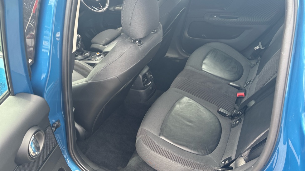 MINI Countryman 1.5 Cooper ALL4 5dr Petrol Hatchback - Image 16