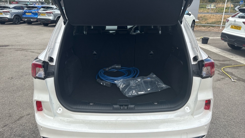 Ford Kuga 2.5 PHEV ST-Line X Edition 5dr CVT Estate - Image 4