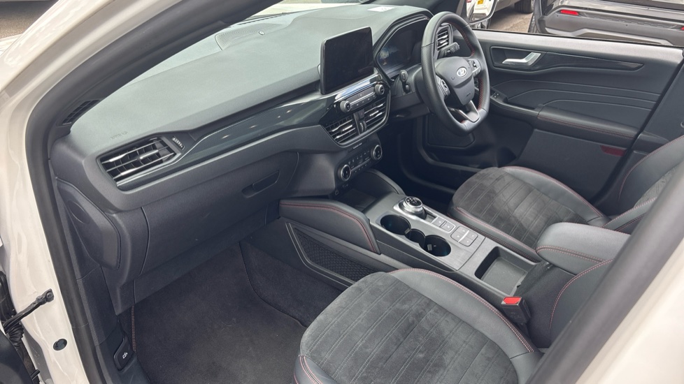 Ford Kuga 2.5 PHEV ST-Line X Edition 5dr CVT Estate - Image 9