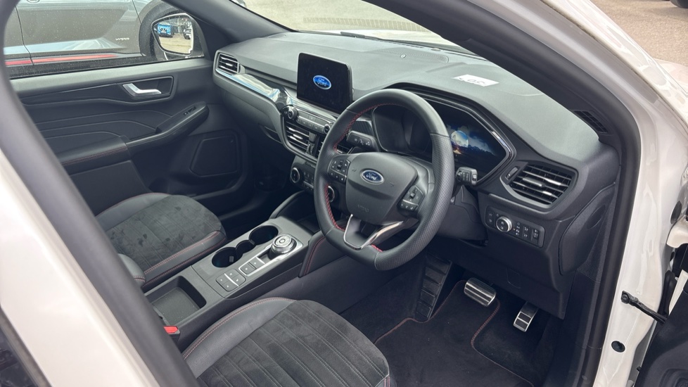 Ford Kuga 2.5 PHEV ST-Line X Edition 5dr CVT Estate - Image 11