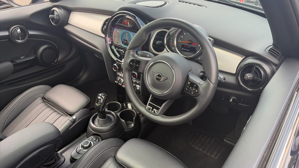 MINI Hatchback 1.5 Cooper Exclusive 3dr Auto Petrol Hatchback - Image 11