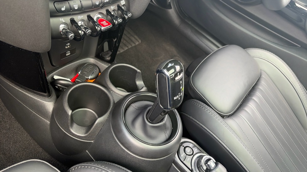 MINI Hatchback 1.5 Cooper Exclusive 3dr Auto Petrol Hatchback - Image 13