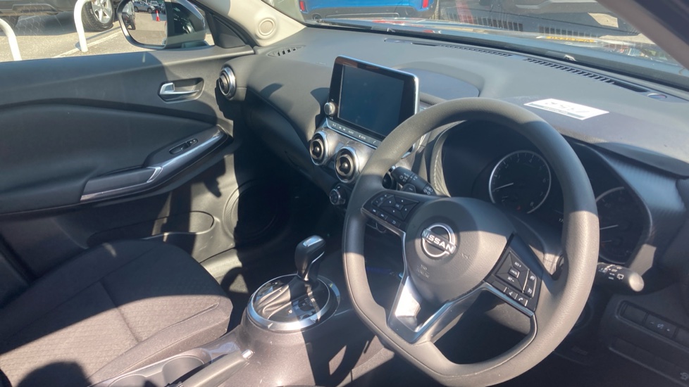 Nissan Juke 1.0 DiG-T 114 Acenta 5dr DCT Petrol Hatchback - Image 11