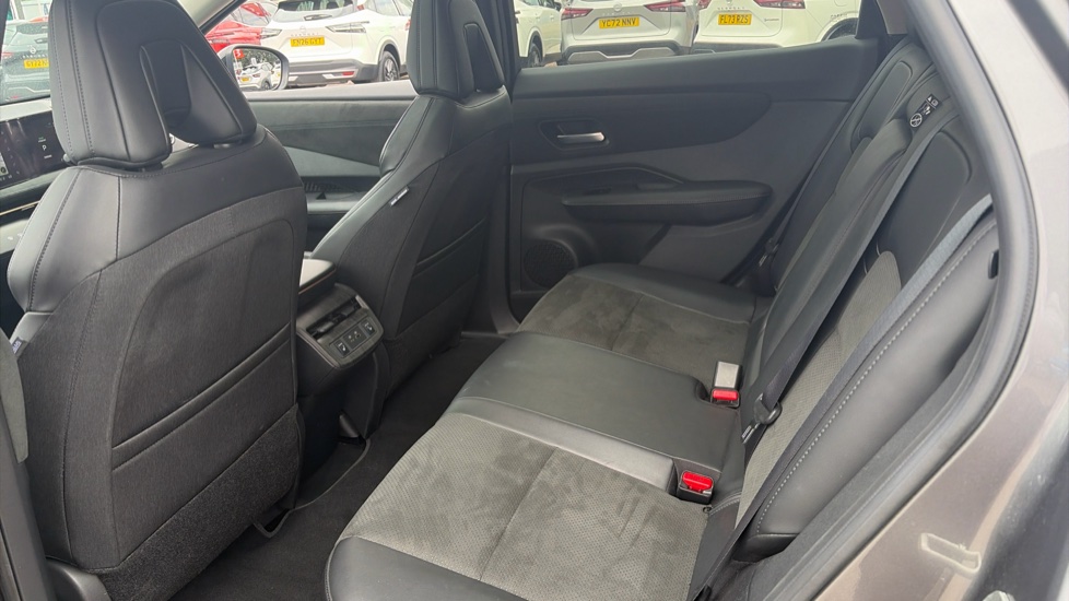 Nissan ARIYA 225kW Evolve 87kWh 22kWCh 5dr e-4ORCE Auto Electric Hatchback - Image 16