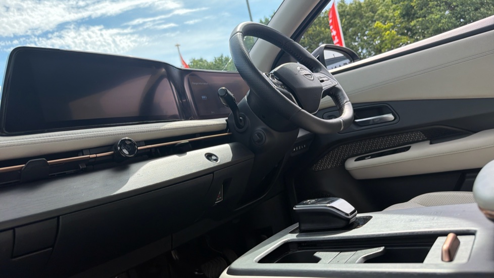 Nissan ARIYA 178kW Evolve 87kWh 22kWCh 5dr Auto Electric Hatchback - Image 13