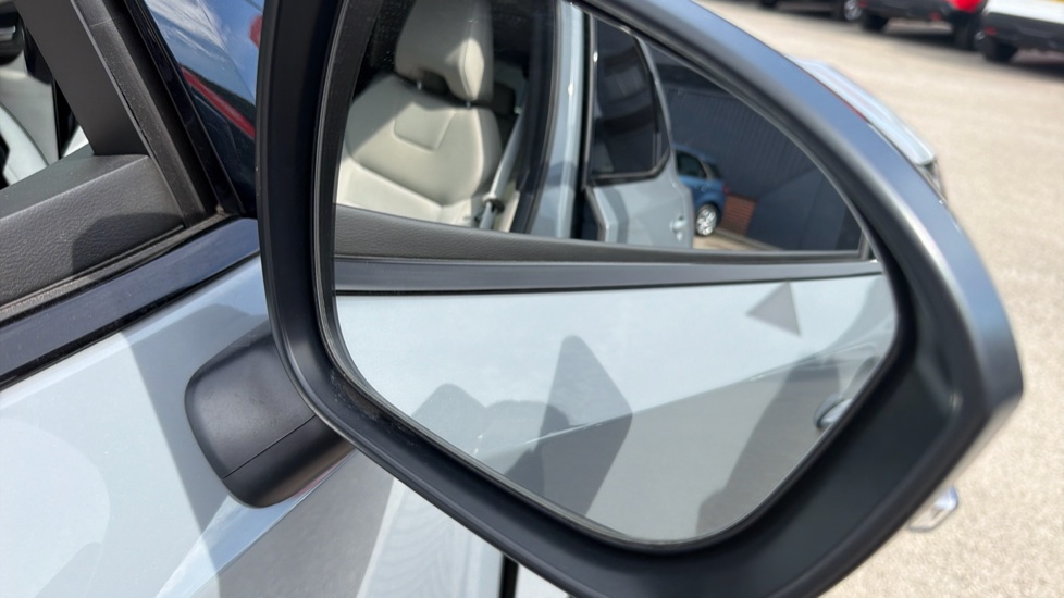 Nissan ARIYA 178kW Evolve 87kWh 22kWCh 5dr Auto Electric Hatchback - Image 26