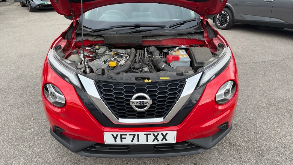 Nissan Juke 1.0 DiG-T 114 Acenta 5dr Petrol Hatchback - Image 8