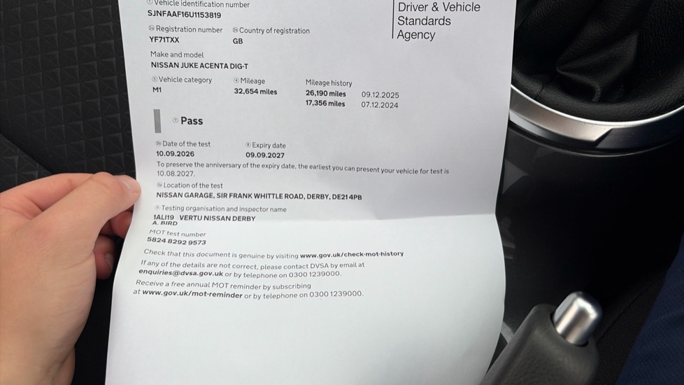 Nissan Juke 1.0 DiG-T 114 Acenta 5dr Petrol Hatchback - Image 27