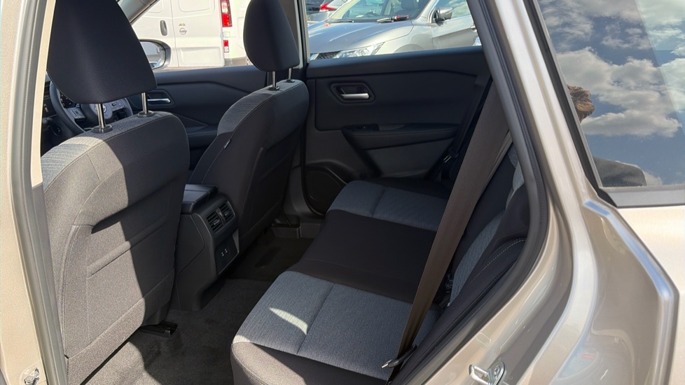 Nissan X-Trail 1.5 E-Power 204 Acenta Premium 5dr Xtronic Hybrid Station Wagon - Image 16