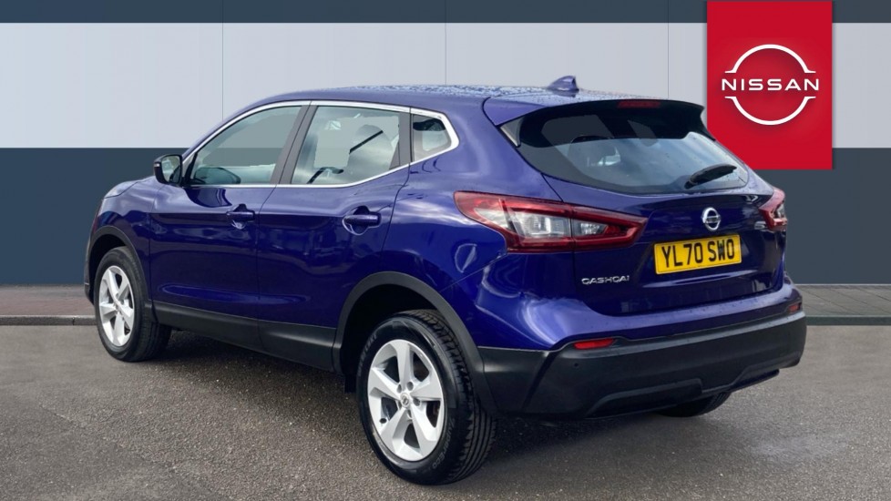 Nissan Qashqai 1.3 DiG-T 160 [157] Acenta Premium 5dr DCT Petrol Hatchback - Image 2