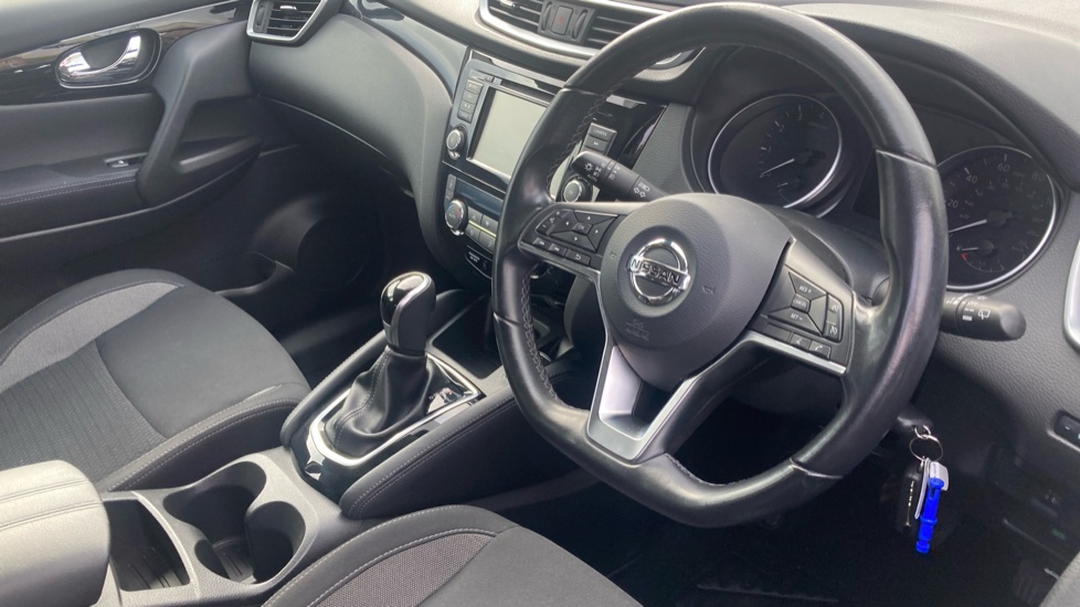 Nissan Qashqai 1.3 DiG-T 160 [157] Acenta Premium 5dr DCT Petrol Hatchback - Image 11
