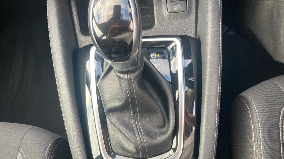 Nissan Qashqai 1.3 DiG-T 160 [157] Acenta Premium 5dr DCT Petrol Hatchback - Image 31