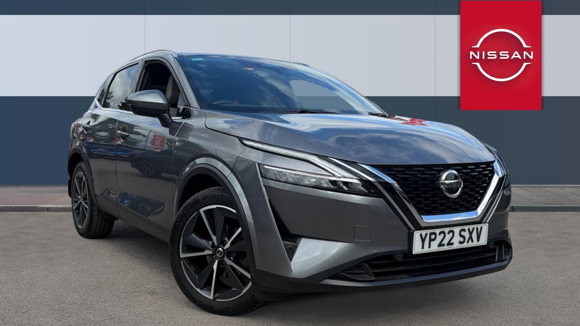 Nissan Qashqai listing photo