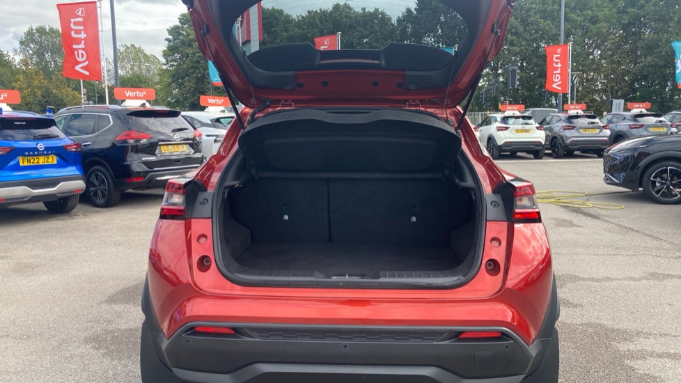 Nissan Juke 1.0 DiG-T 114 Tekna 5dr Petrol Hatchback - Image 4